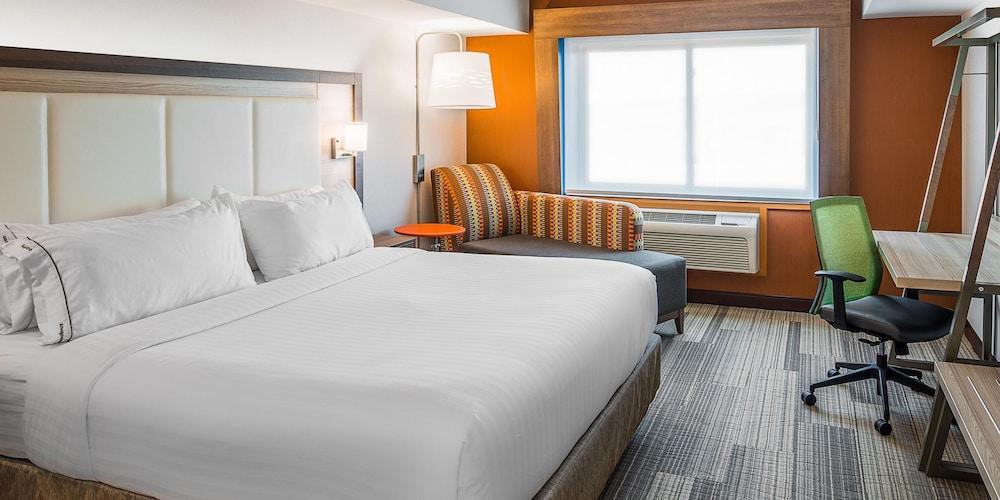 Holiday Inn Express & Suites S Lake Buena Vista By Ihg Kissimmee Exterior photo