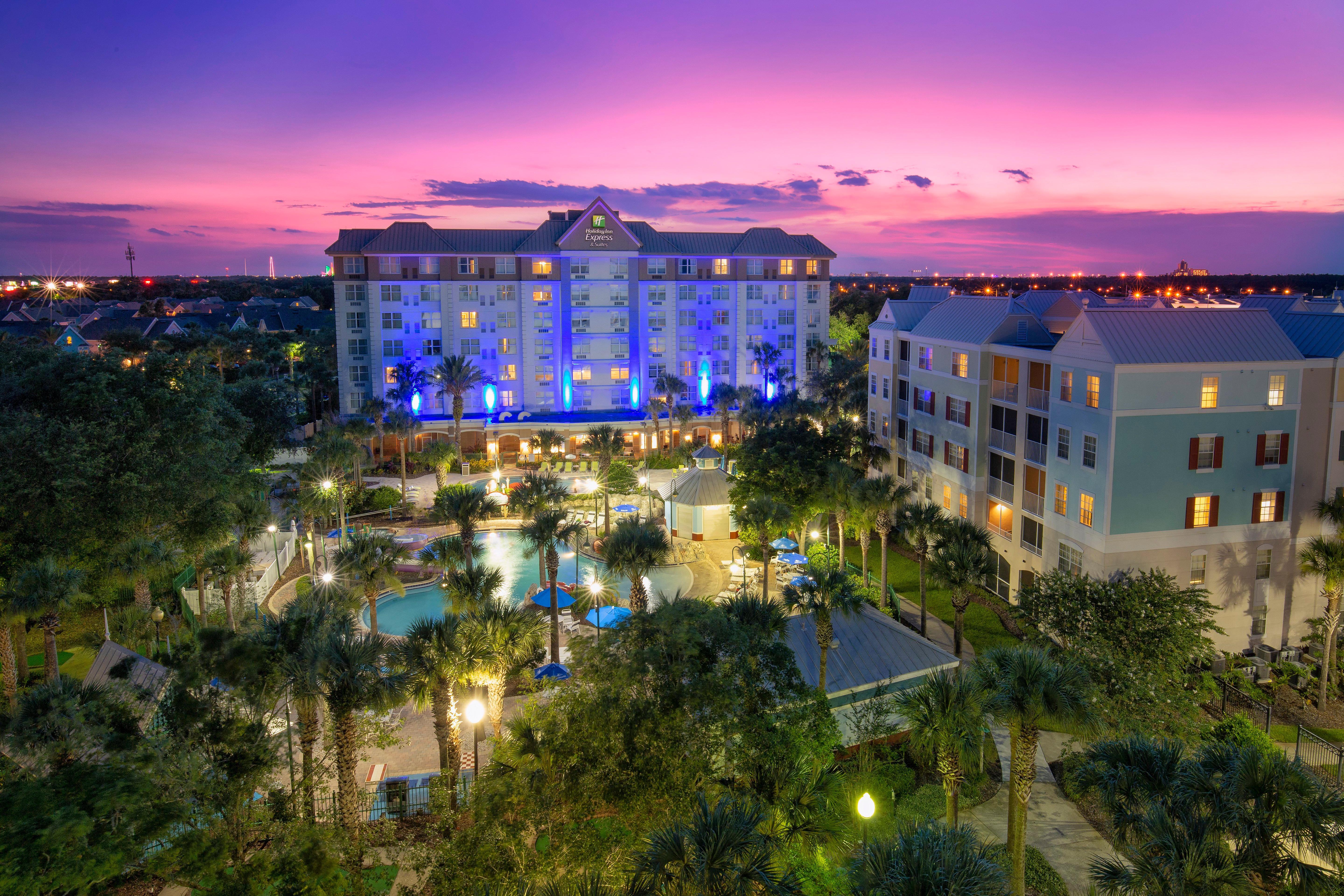 Holiday Inn Express & Suites S Lake Buena Vista By Ihg Kissimmee Exterior photo