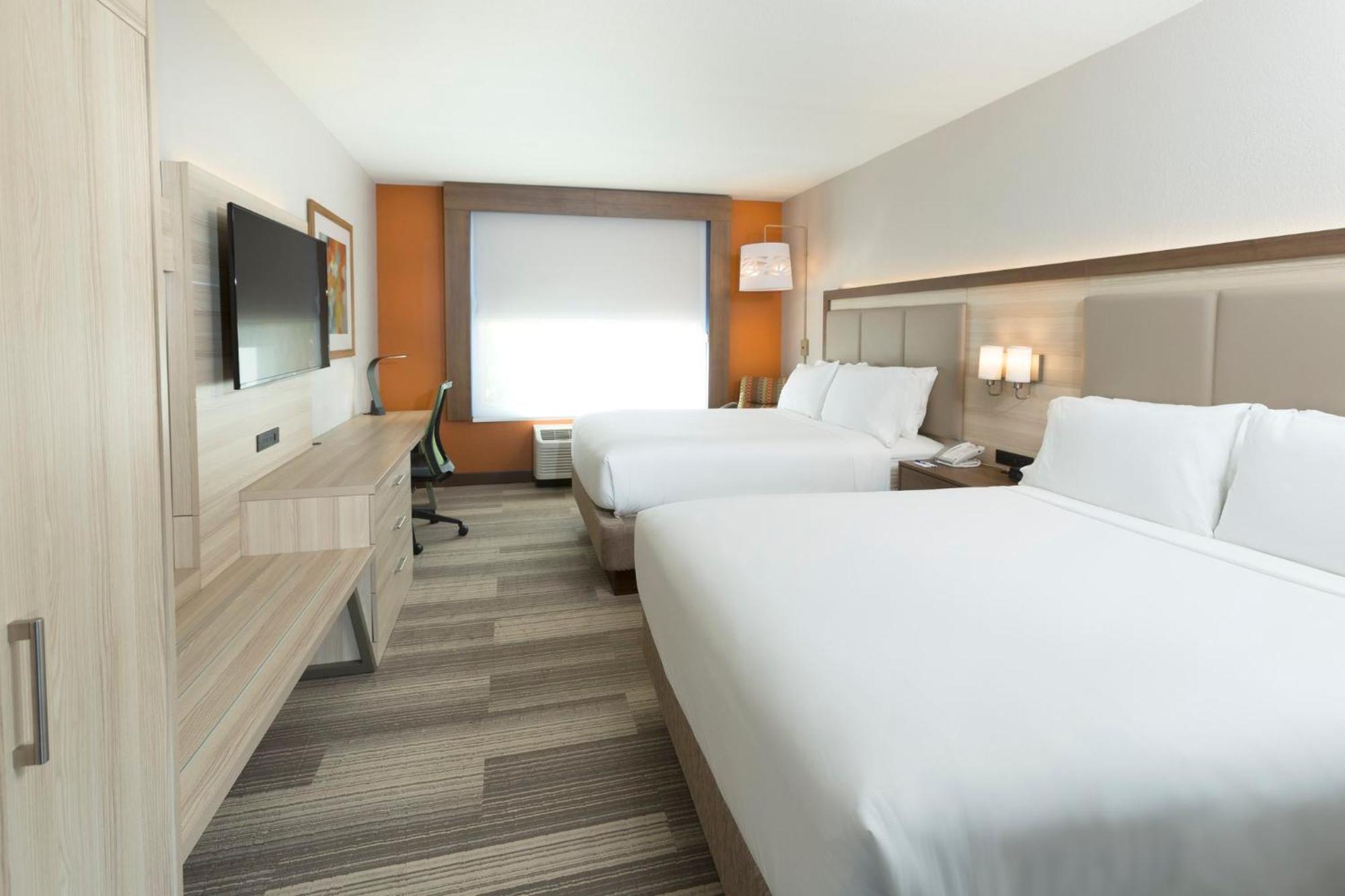 Holiday Inn Express & Suites S Lake Buena Vista By Ihg Kissimmee Exterior photo