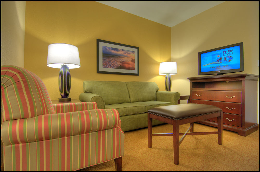 Holiday Inn Express & Suites S Lake Buena Vista By Ihg Kissimmee Exterior photo
